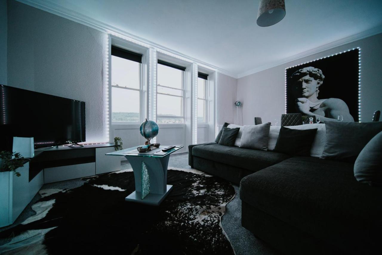 Roman Penthouse- City Skyline Views, 4K Tvs, 5G Wifi And More! Apartment Bath Bagian luar foto