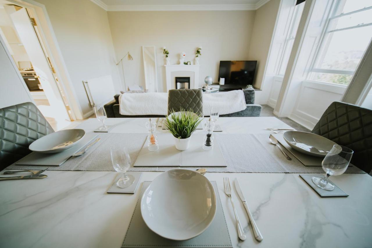Roman Penthouse- City Skyline Views, 4K Tvs, 5G Wifi And More! Apartment Bath Bagian luar foto