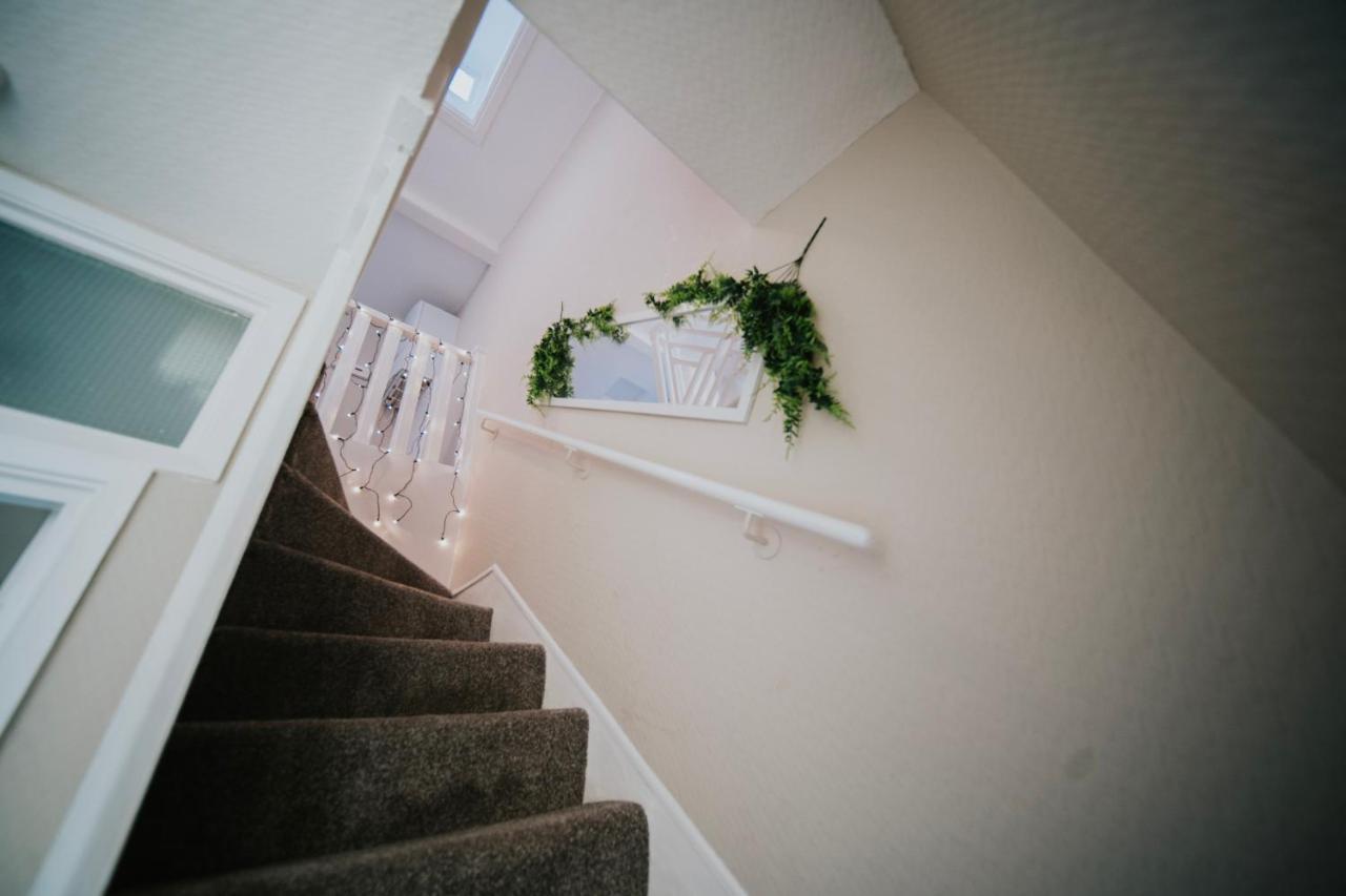 Roman Penthouse- City Skyline Views, 4K Tvs, 5G Wifi And More! Apartment Bath Bagian luar foto